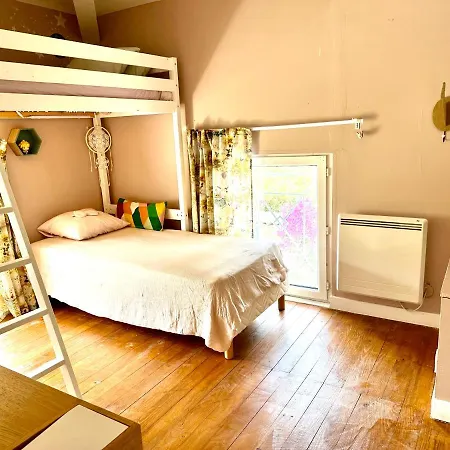 Отель Belle Maison De Avec Piscine Антиб